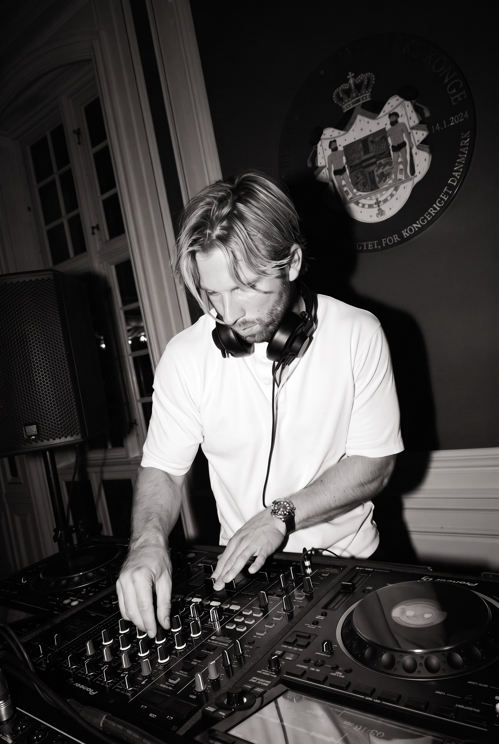 DJ Vejlgaard at a company celebration
